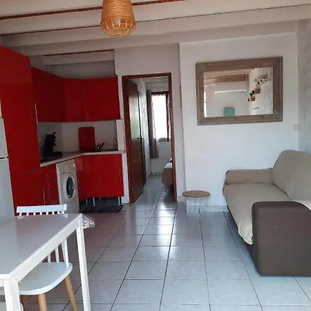 Chez Claire A Maubuisson- Location Saisonniere Apartment
